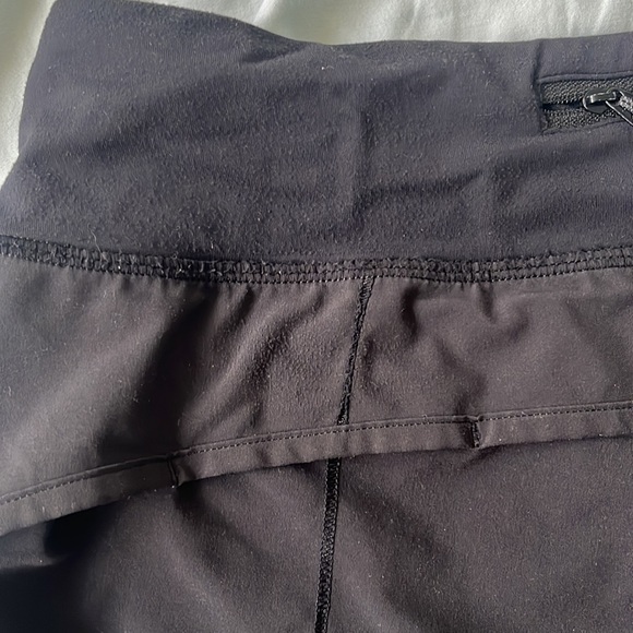 Lululemon black size 8 speed up shorts - Picture 5 of 8